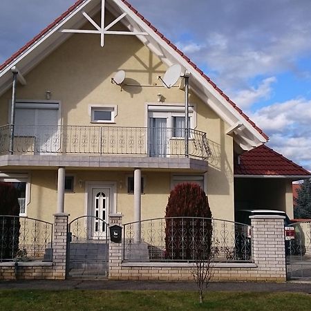 Natalie Appartment Bük المظهر الخارجي الصورة