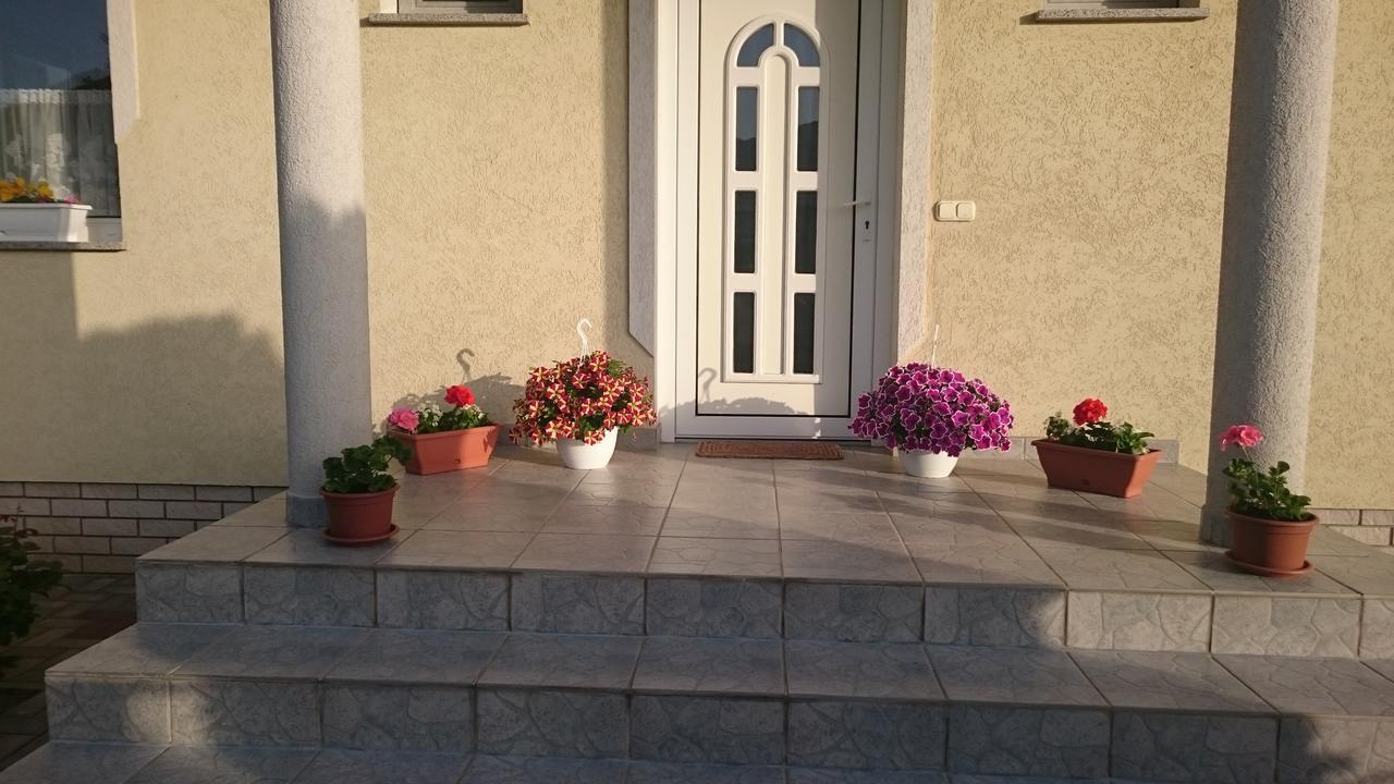 Natalie Appartment Bük المظهر الخارجي الصورة